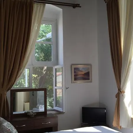 Akarsu Kalyopi Tenedos