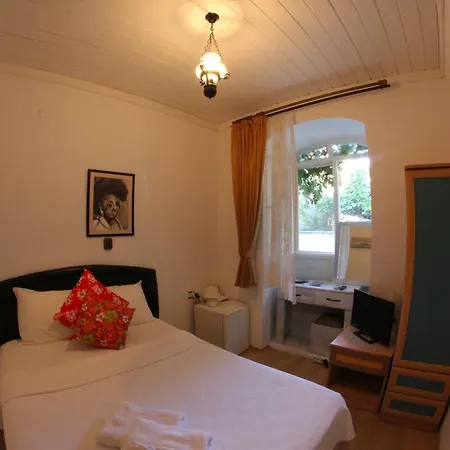 Akarsu Kalyopi Tenedos