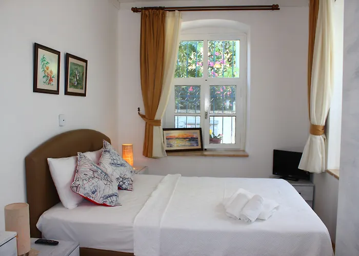 Akarsu Kalyopi מלון בוזקאדה