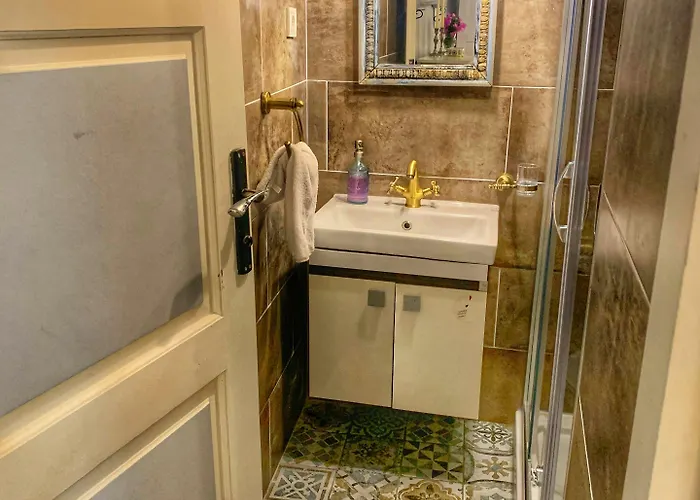 Akarsu Kalyopi מלון 3*